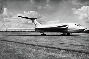 Take Off: Handley Page HP-80 Victor