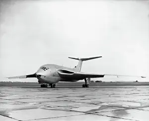 Hp 80: Handley Page HP-80 Victor