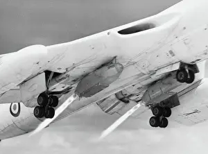 Hp 80: Handley Page HP-80 Victor