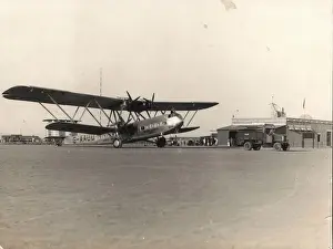Karachi: Handley Page HP42E G-AAUD Hanno at Karachi