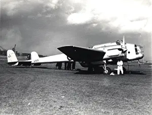 Hereford: Handley Page HP53 Hereford L7271 prototype being prepared