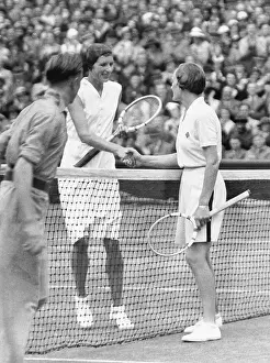 Sperling: Handshake after a tennis tournament