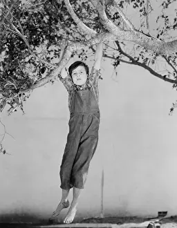 Agile: HANGING AROUND