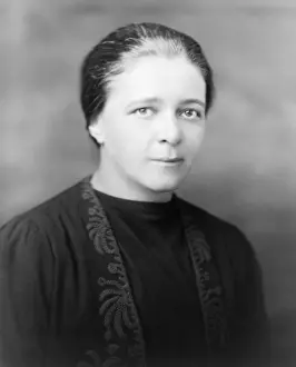 Contraception: Hannah Stone, was a physician and associate of Margaret