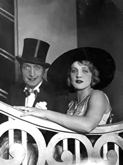 Ties: Hans Albers and Marlene Dietrich in the revue Two Ties (19