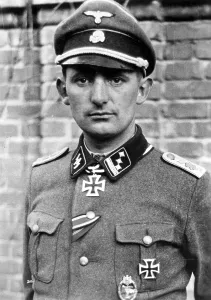 Becker: Hans Becker, 1943