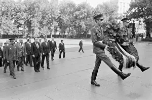 Genscher: Hans-Dietrich Genscher visits Soviet Union