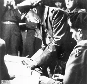 Kriegsende: Hans Georg von Friedeburg signing the surrender of the