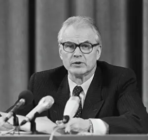 Modrow: Hans Modrow visits USSR