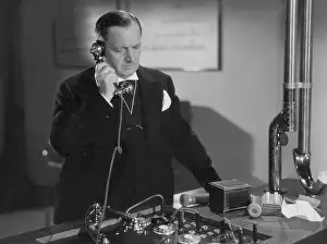Veit: Hans Moser in All for Veronica, 1936