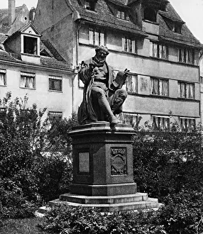 Sachs: Hans Sachs monument in Nuremberg