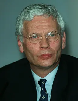 Broek: Hans Van Den Broek