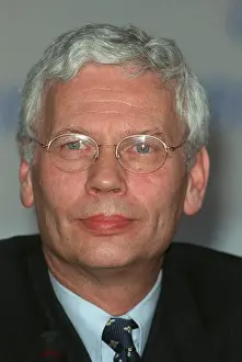 Broek: Hans Van Den Broek
