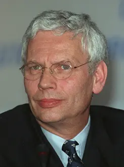Broek: Hans Van Den Broek