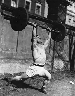 Pressing: Hans Woelpert, 1933