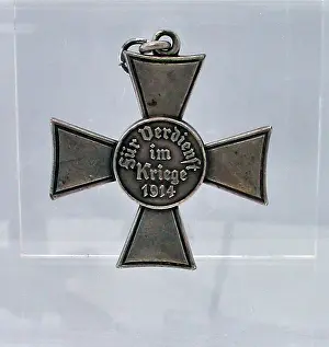 Krieg: Hanseatic Cross awarded for War Service