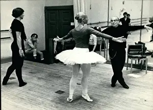 Lander: Harald Lander, Danish choreographer, with dancers
