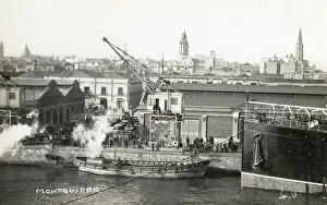 Uruguayan: Harbour and docks at Montevideo, Uruguay