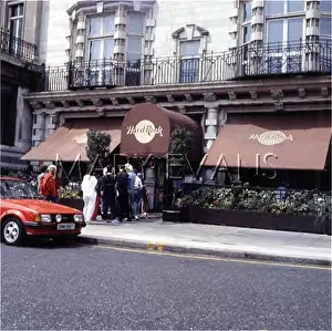 Haunt: HARD ROCK CAFE, LONDON