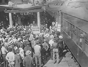 Endorsements: Harding-Coolidge Theatrical League train arriving
