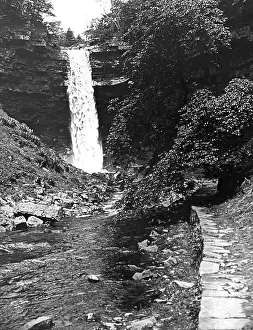 Hawes: Hardraw Force waterfall in the 1930s