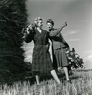 Harpers: Harper's Bazaar - Coat and Suit - Location: Fawkham