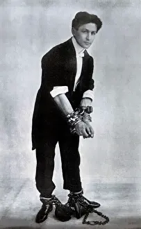 Padlock: Harry Houdini, escapologist