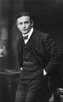 Houdini: Harry Houdini, escapologist