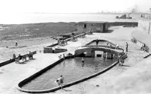 Hartlepool: Hartlepool, the Paddling Pool c1955