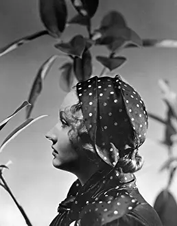 Dots: Hat fashion, 1920s