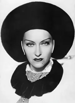 Eyebrows: Hat fashion, 1934