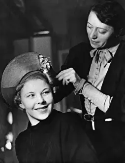 Saleswoman: Hat fashion, 1938