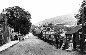 Mobil: Hathersage Main Road
