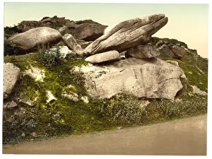 Hathersage: Hathersage, Toad Rock, Derbyshire, England