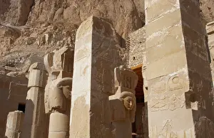 Bahri: Hathor column pillars belonging to the Chapel of Hathor. Dei