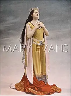 Brunnhilde: HATTO AS BRUNNHILDE