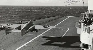 Take Off: de Havilland DH-100 Vampire