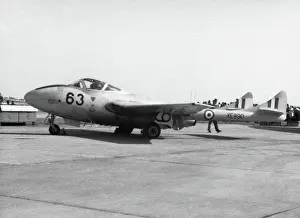 Dh 100: de Havilland DH-100 Vampire
