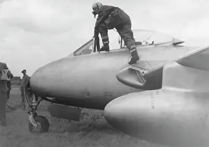 Dh 100: de Havilland DH-100 Vampire