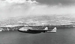 Dh 100: de Havilland DH-100 Vampire