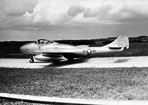 Dh.100: de Havilland DH-100 Vampire