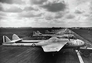 L Air: de Havilland DH-100 Vampire FB-5