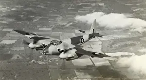 Sqdn: de Havilland DH-98 Mosquito
