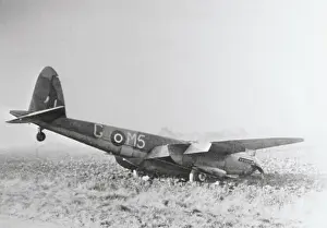 Sqdn: de Havilland DH-98 Mosquito