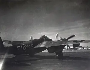 Dh 98: de Havilland DH-98 Mosquito