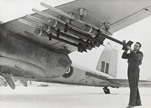 Dh 98: de Havilland DH-98 Mosquito FB-6