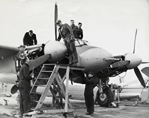 Dh 98: de Havilland DH-98 Mosquito FB-6