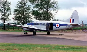 Dh.104: de Havilland DH.104 Devon C.1 VP981