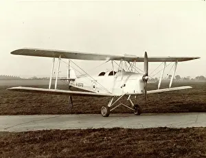 Dh82: de Havilland DH82 Tiger Moth K2570