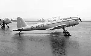 Chipmunk: de Havilland DHC-1 Chipmunk 22 G-AOTT